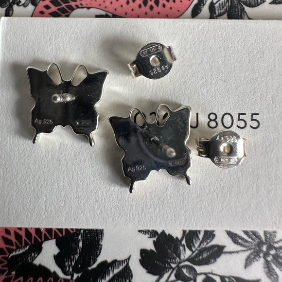 NWT GUCCI EARRINGS 🦋 - Picture 11 of 11